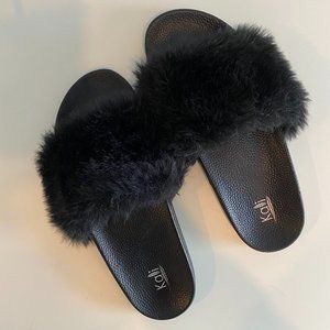 Faux Fur Fuzzy Slides - Black